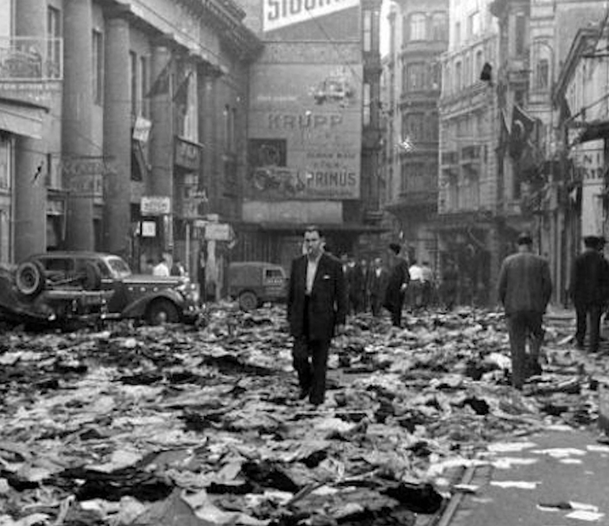 The Outbreak of the Istanbul Pogrom